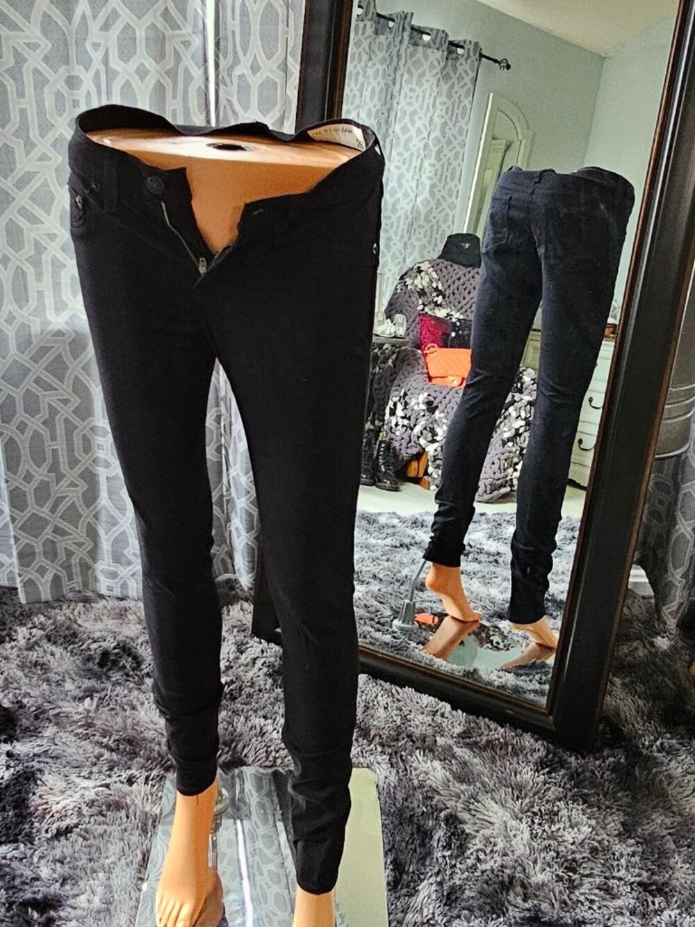 rag & bone Skinny Black Jeans – Size 26